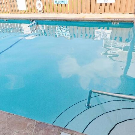 Right Across Beach Pool View Private Balcony By Zen Living Short Term Rental Myrtle Beach Extérieur photo