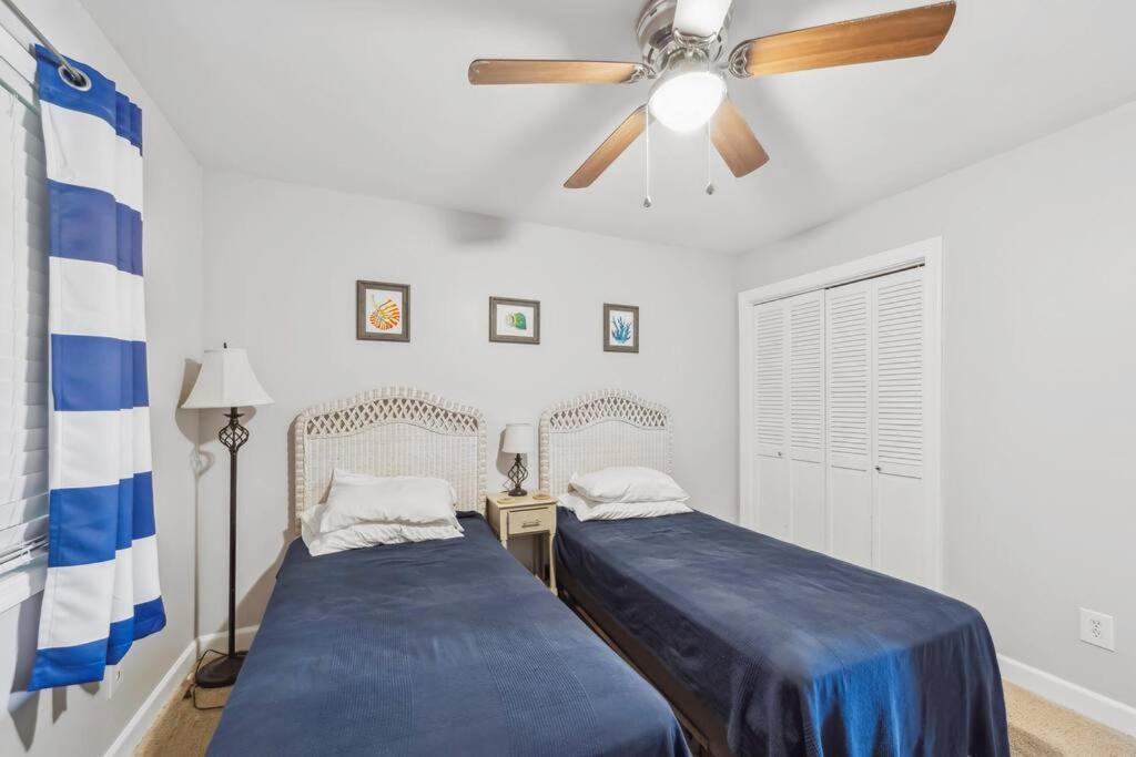 Right Across Beach Pool View Private Balcony By Zen Living Short Term Rental Myrtle Beach Extérieur photo
